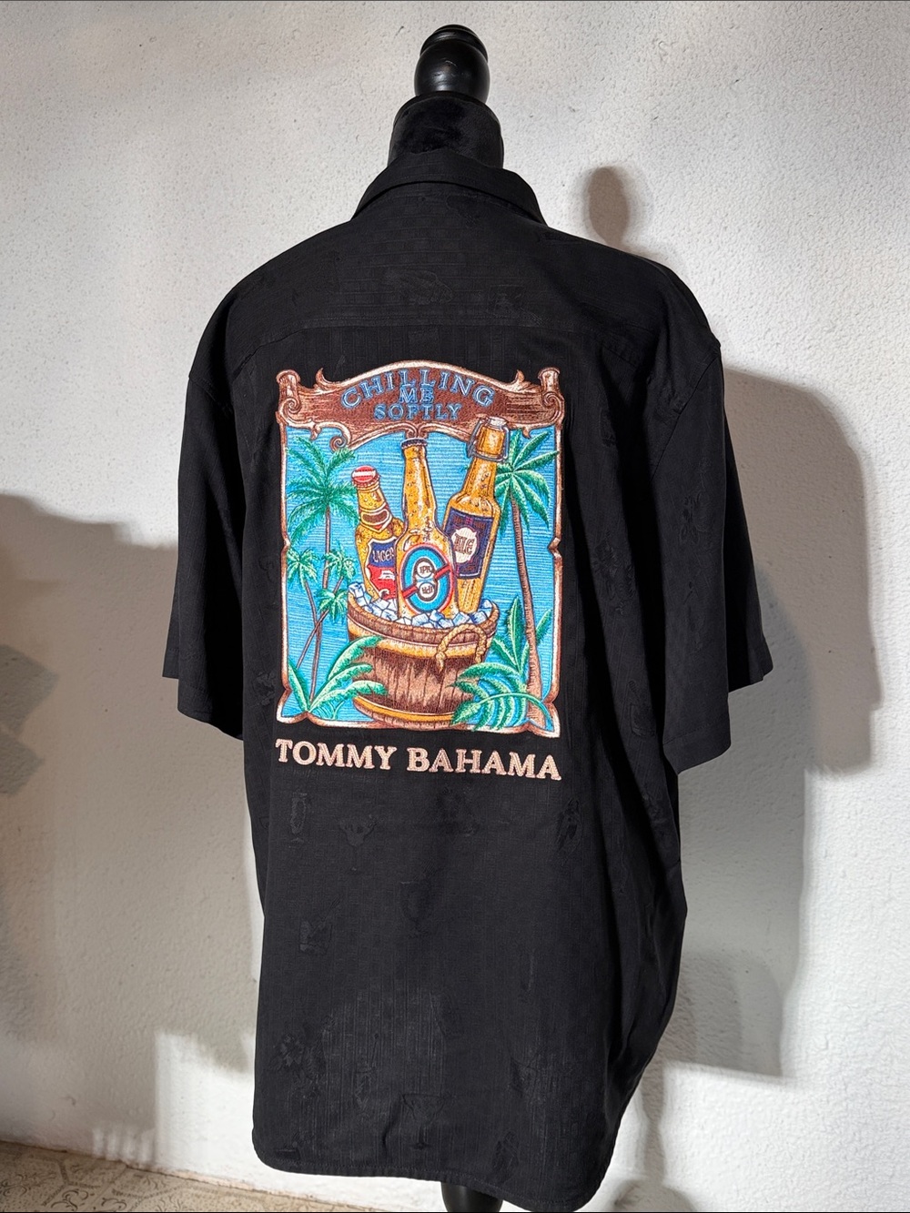 Tommy Bahama Embroidered Graphic Tee Short-Sleeve Button-Down